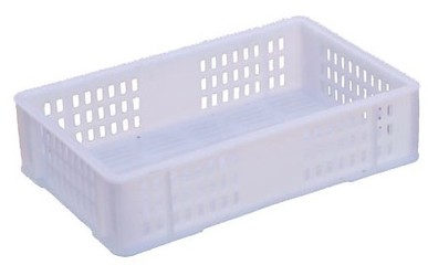 天津优质塑料托盘及仓储设备——单面网格九脚、轻型垫仓板与出口一次性底托全解析