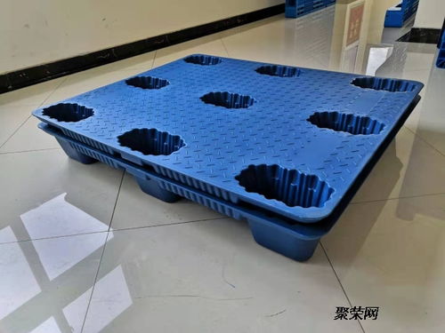 供应九脚吹塑托盘，选欧辰塑料厂家，品质保障